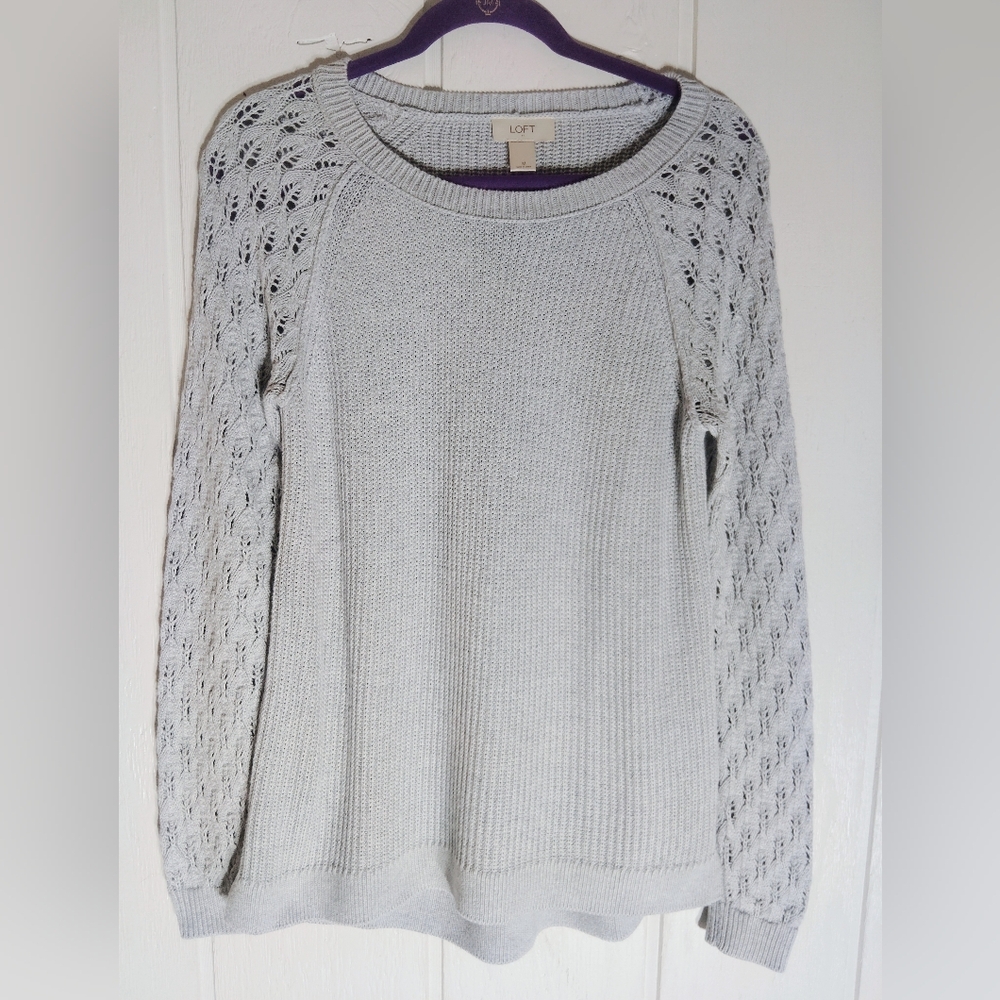 LOFT, Soft Gray Knit Sweater. Like New. Size M